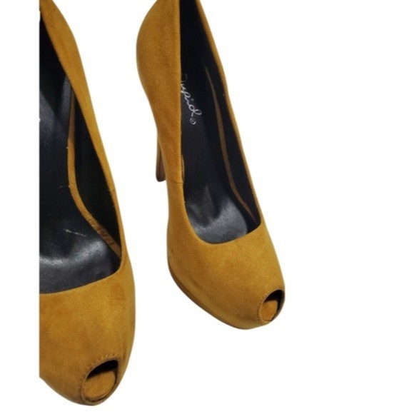 SUEDE Platform Heels - Picture 6 of 8